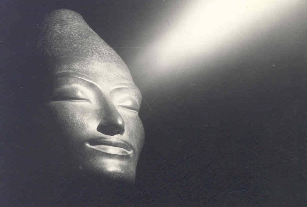 Mother of Horus Isabelle Bagdasarianz-Küng without saying